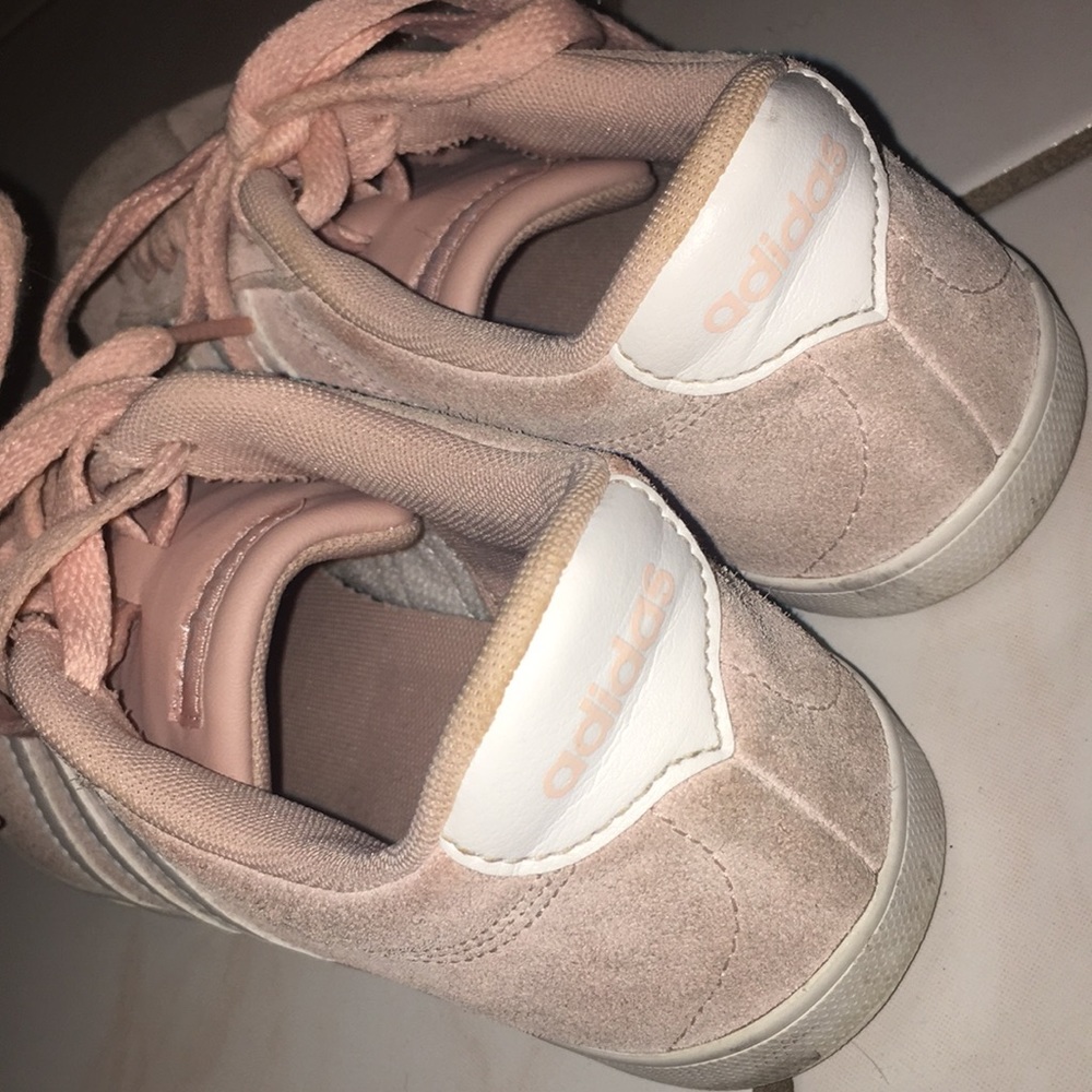 Adidas💗 - Picture 3 of 3
